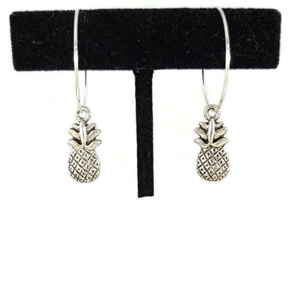 Pineapple charm hoop earrings
